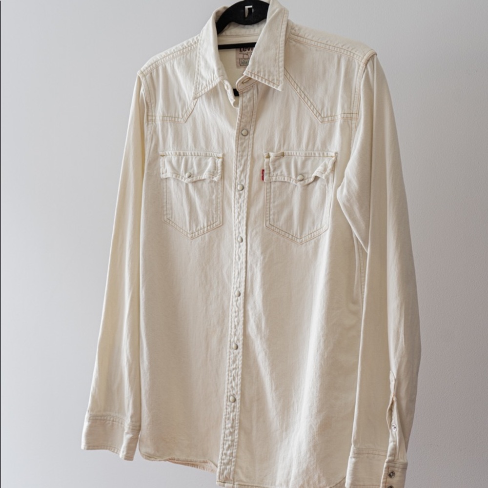 Levi’s white classic western snap button small
